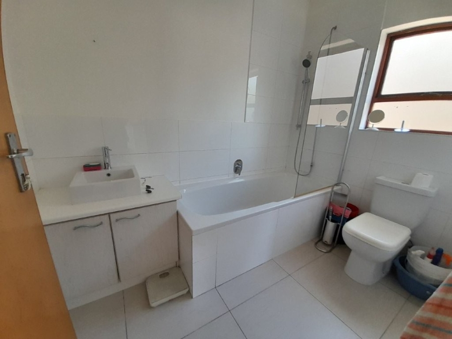 5 Bedroom Property for Sale in Bothasig Western Cape